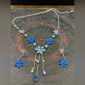 GLAMOROUS blue flower rhinestone crystal earring and necklace set